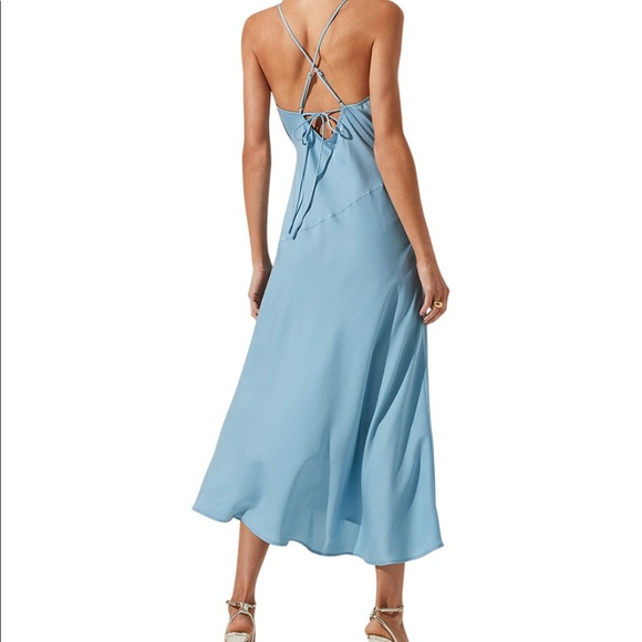 Cowl Dress in Sky Blue- ASTR THE LABEL - Picture 2 of 11